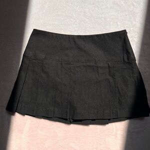 BNWT Garage pleated skort XS